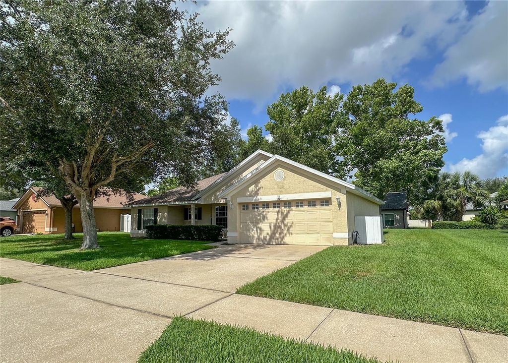 Photo of 224 Faulkner Street, Winter Garden, FL 34787 (MLS # O6411344)