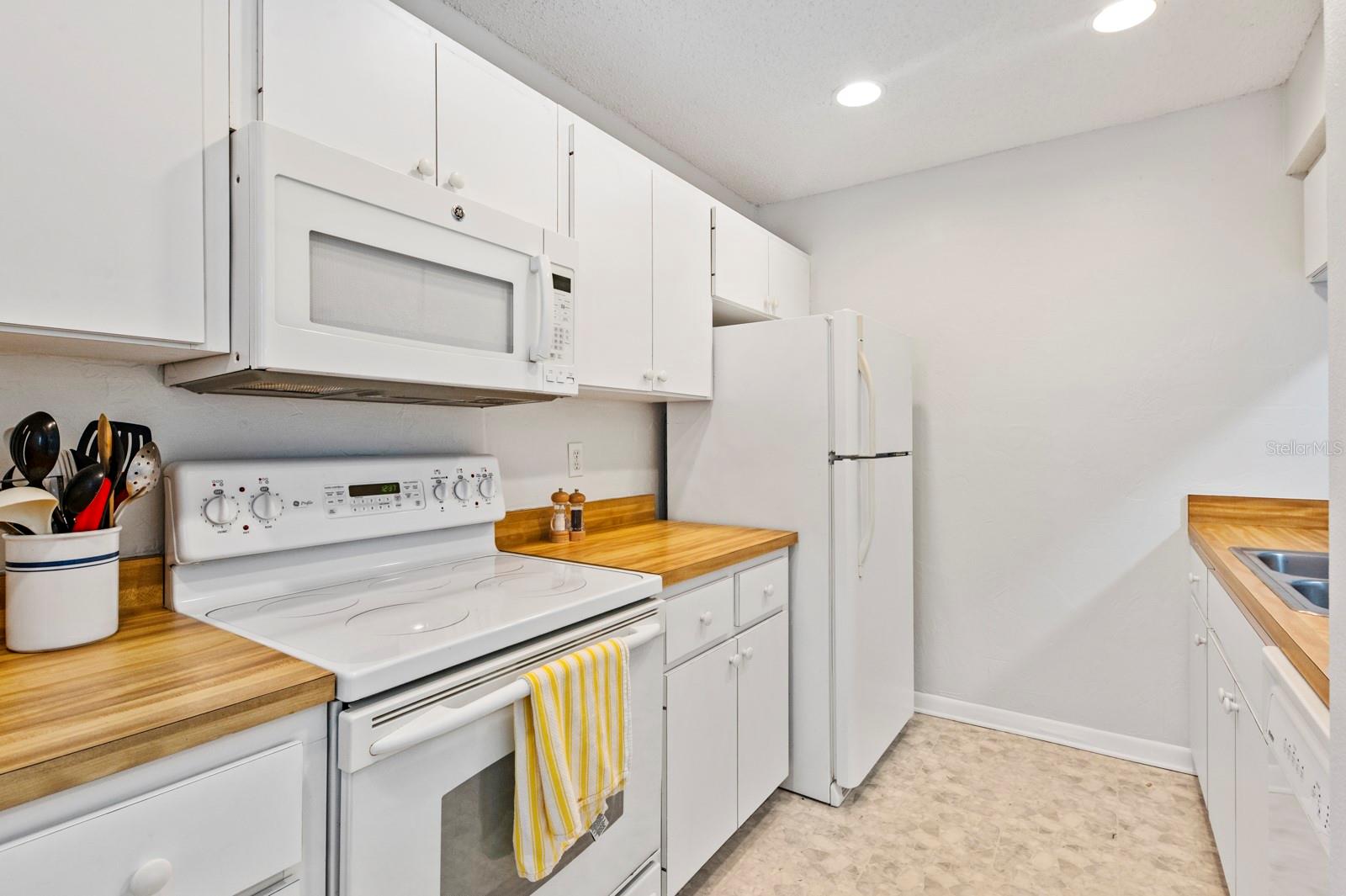 PELICAN COVE XIV - Residential