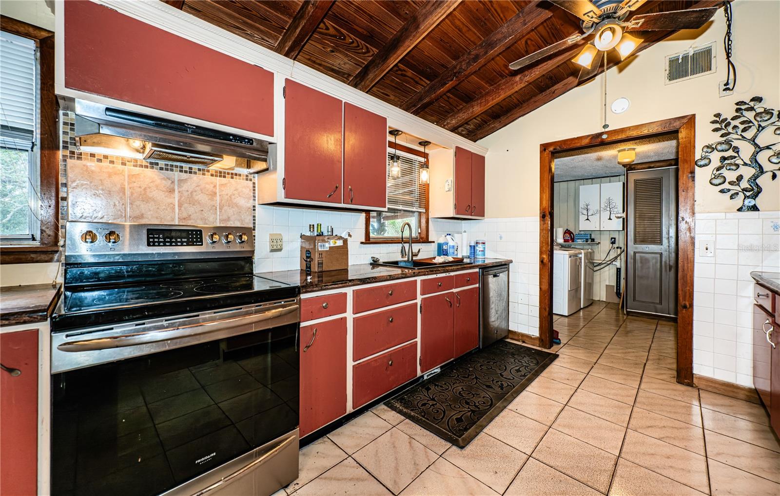 SUNSET HILLS - Residential