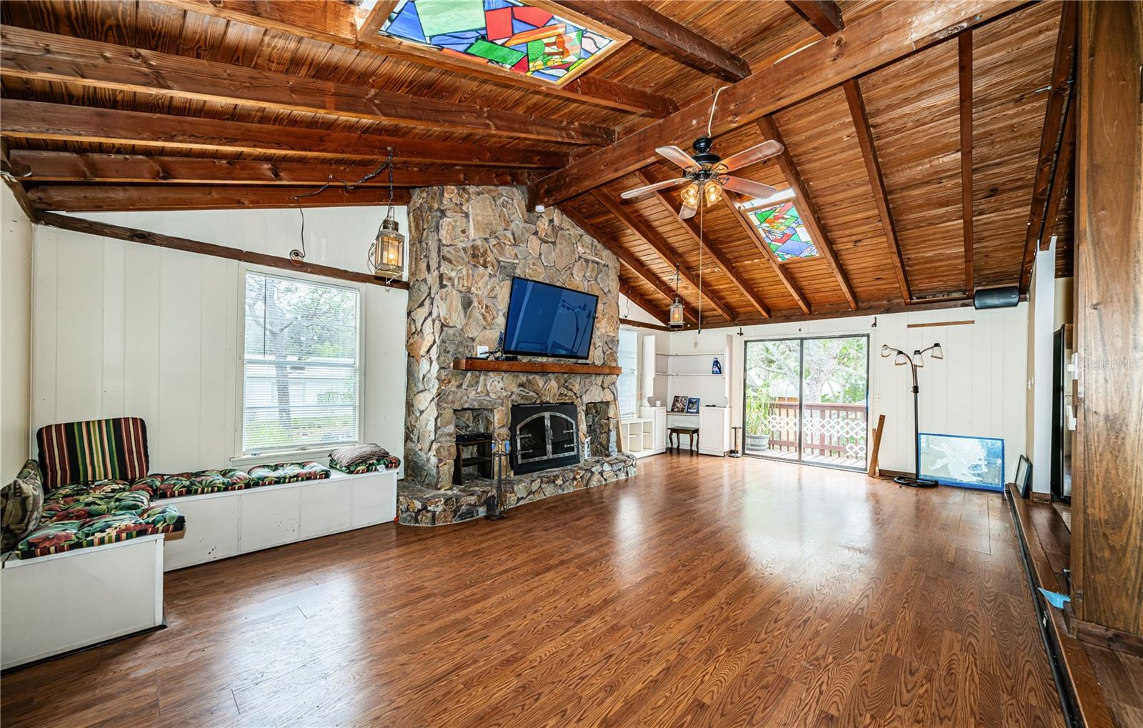 SUNSET HILLS - Residential