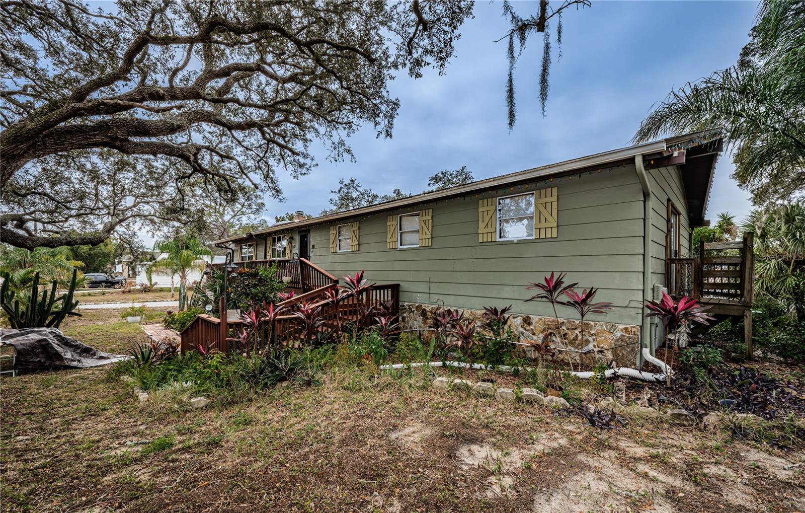 SUNSET HILLS - Residential