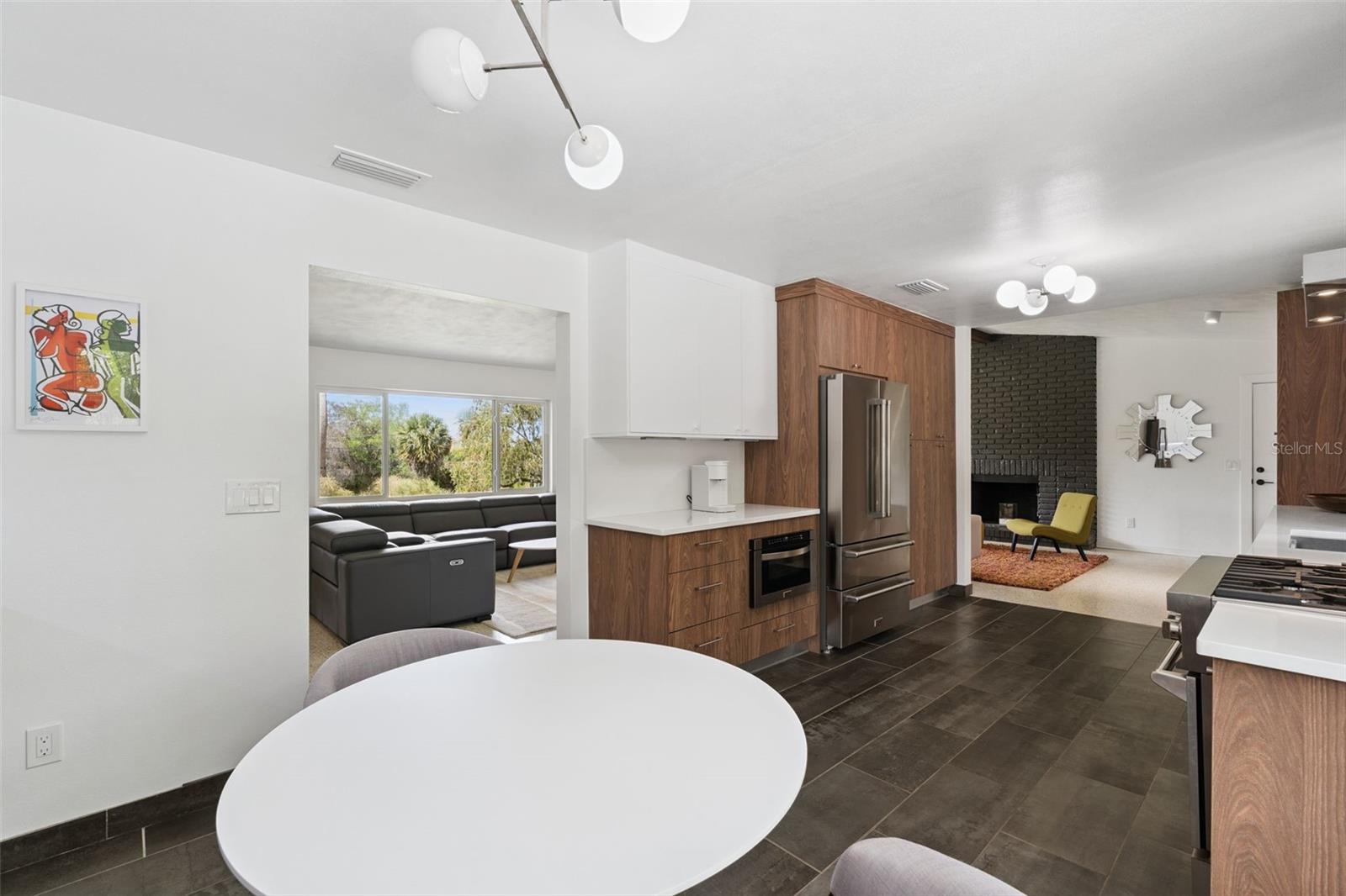 CRESCENT COVE HEIGHTS - Residential