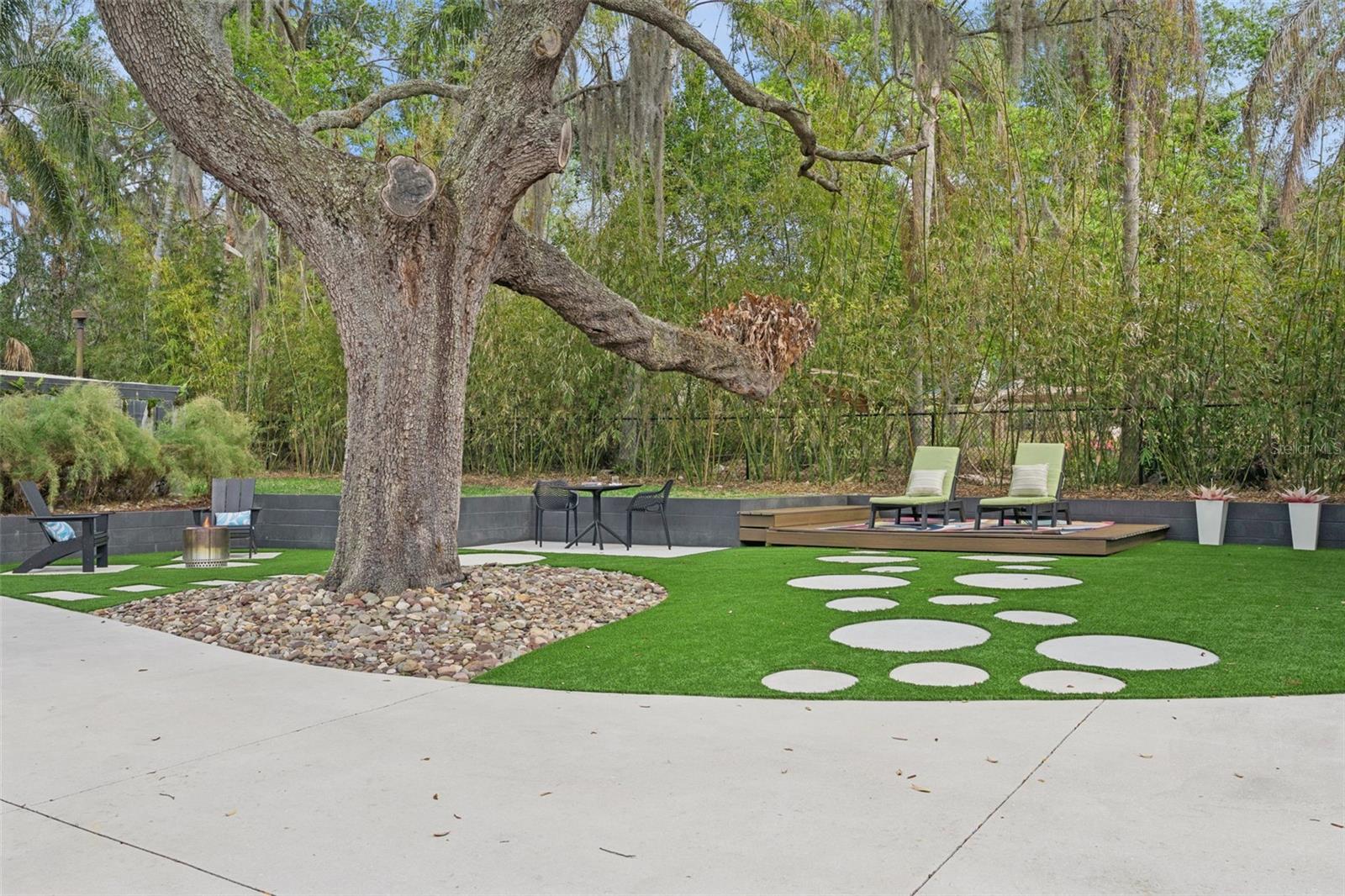 CRESCENT COVE HEIGHTS - Residential