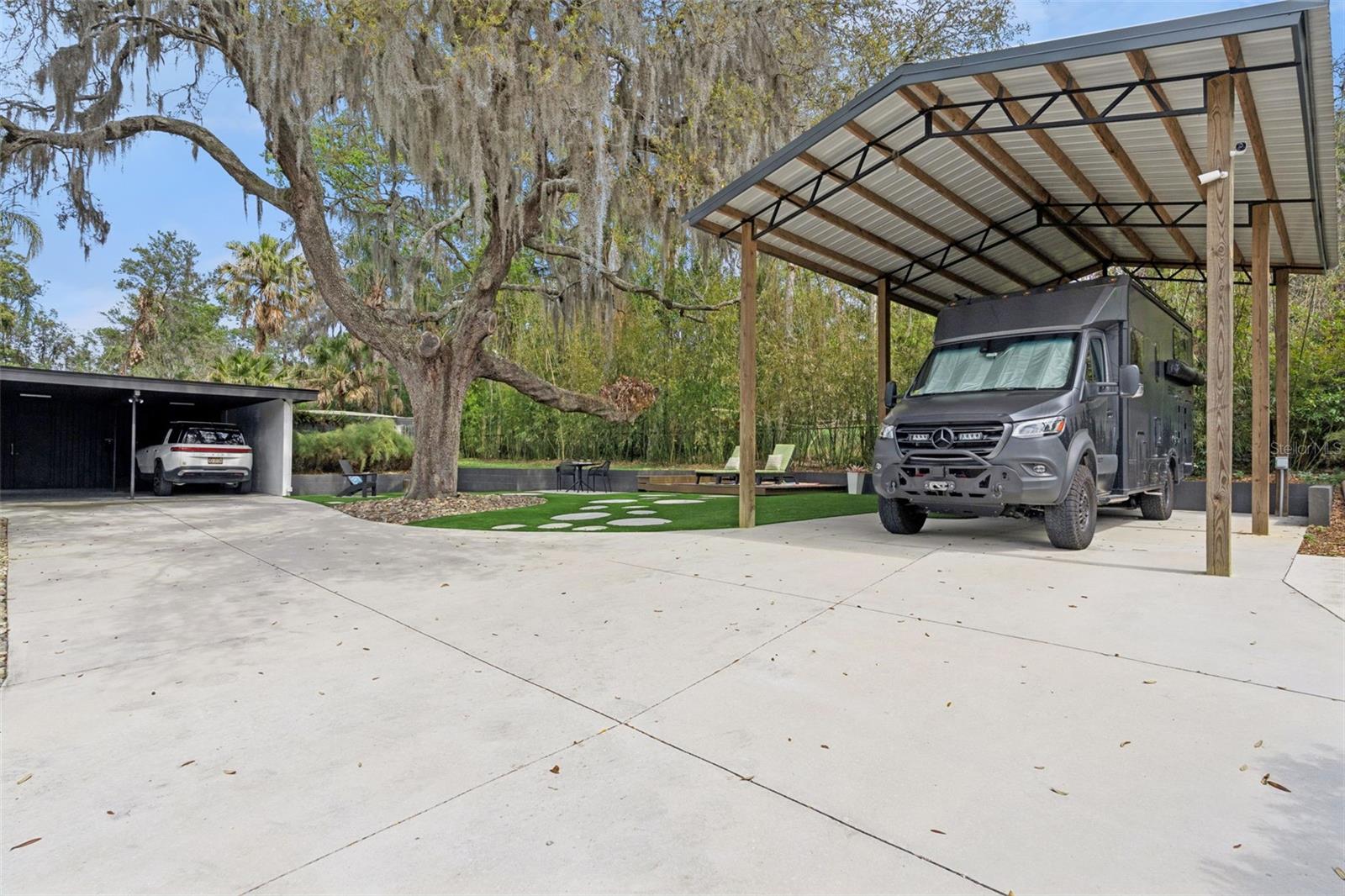 CRESCENT COVE HEIGHTS - Residential