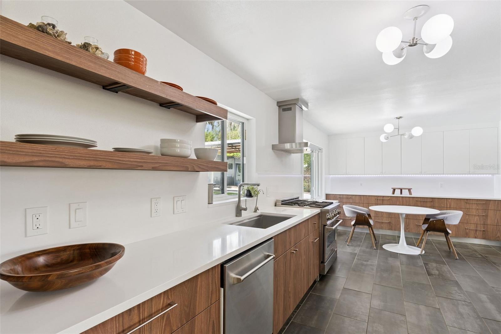 CRESCENT COVE HEIGHTS - Residential