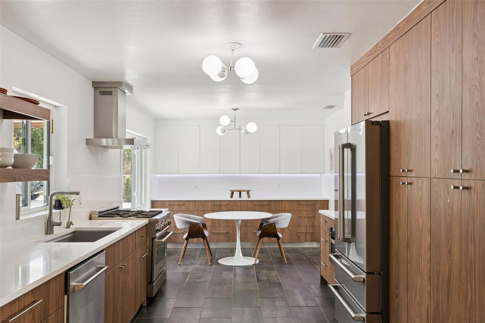 CRESCENT COVE HEIGHTS - Residential