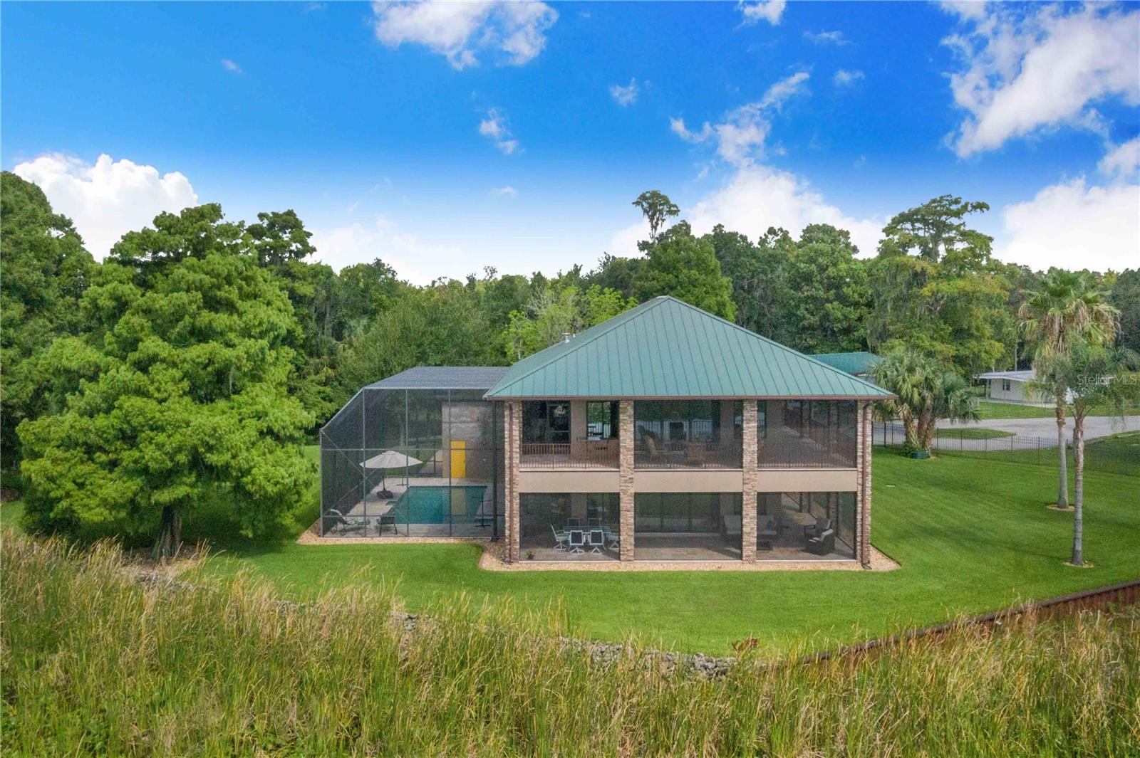 CHERRY POCKET - Residential