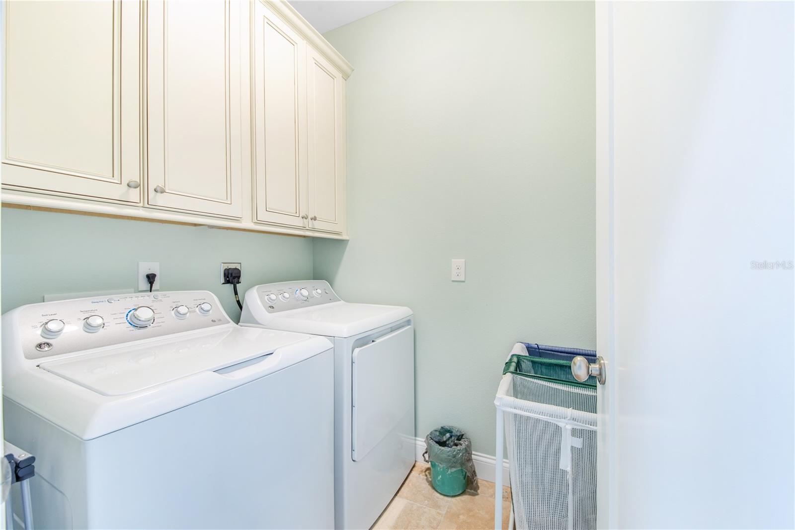 CHERRY POCKET - Residential