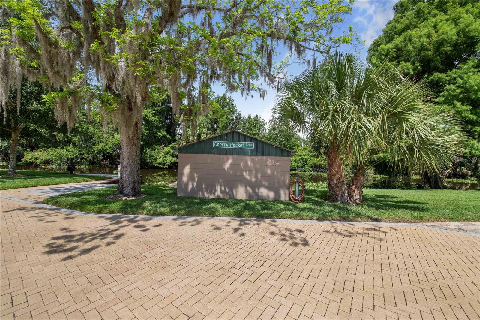CHERRY POCKET - Residential