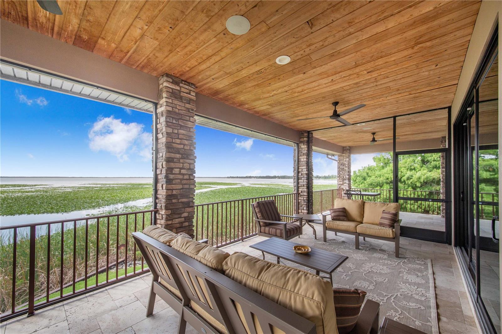 CHERRY POCKET - Residential