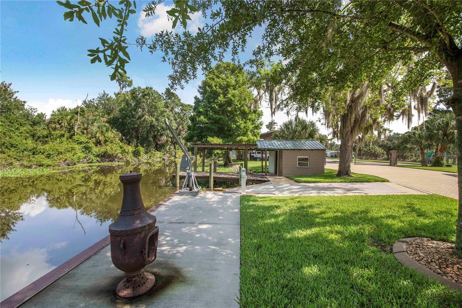 CHERRY POCKET - Residential