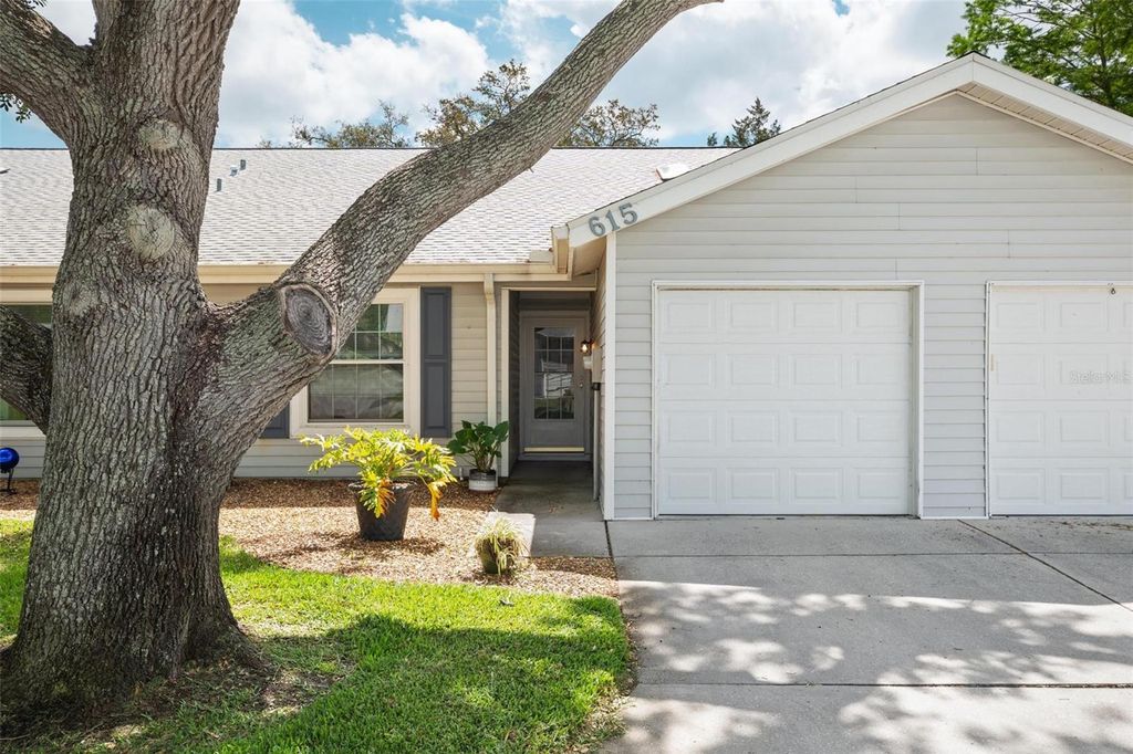 Photo of 39650 Us Highway 19 N #615, Tarpon Springs, FL 34689 (MLS # TB8500357)