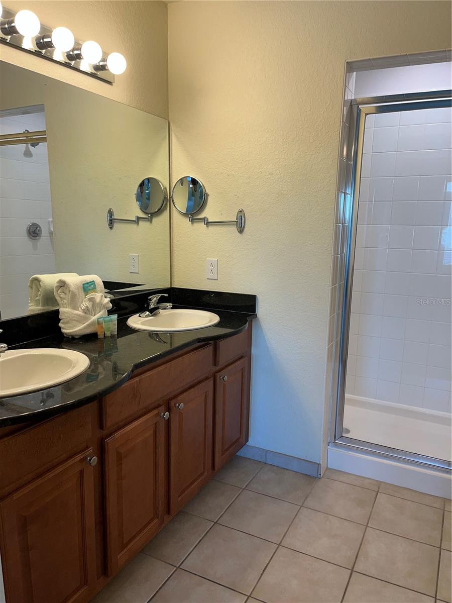 LAKE BUENA VISTA RESIDENCE VILLAGE 02 - Residential