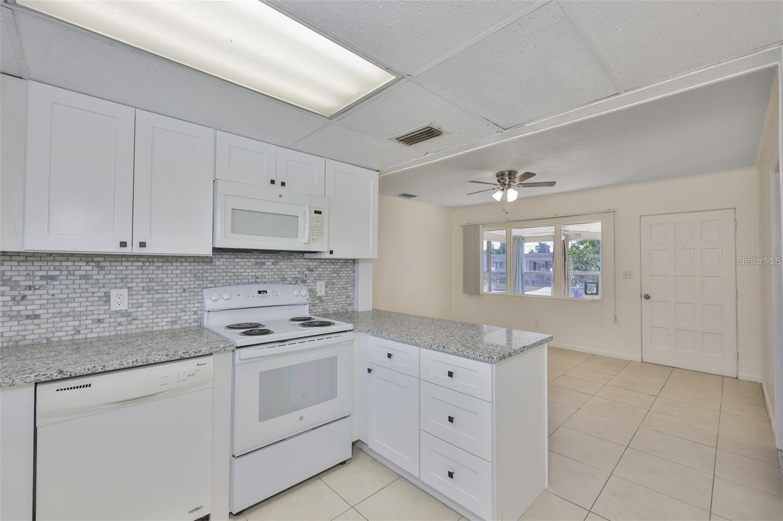 LAKE SHORE ESTATES - Residential