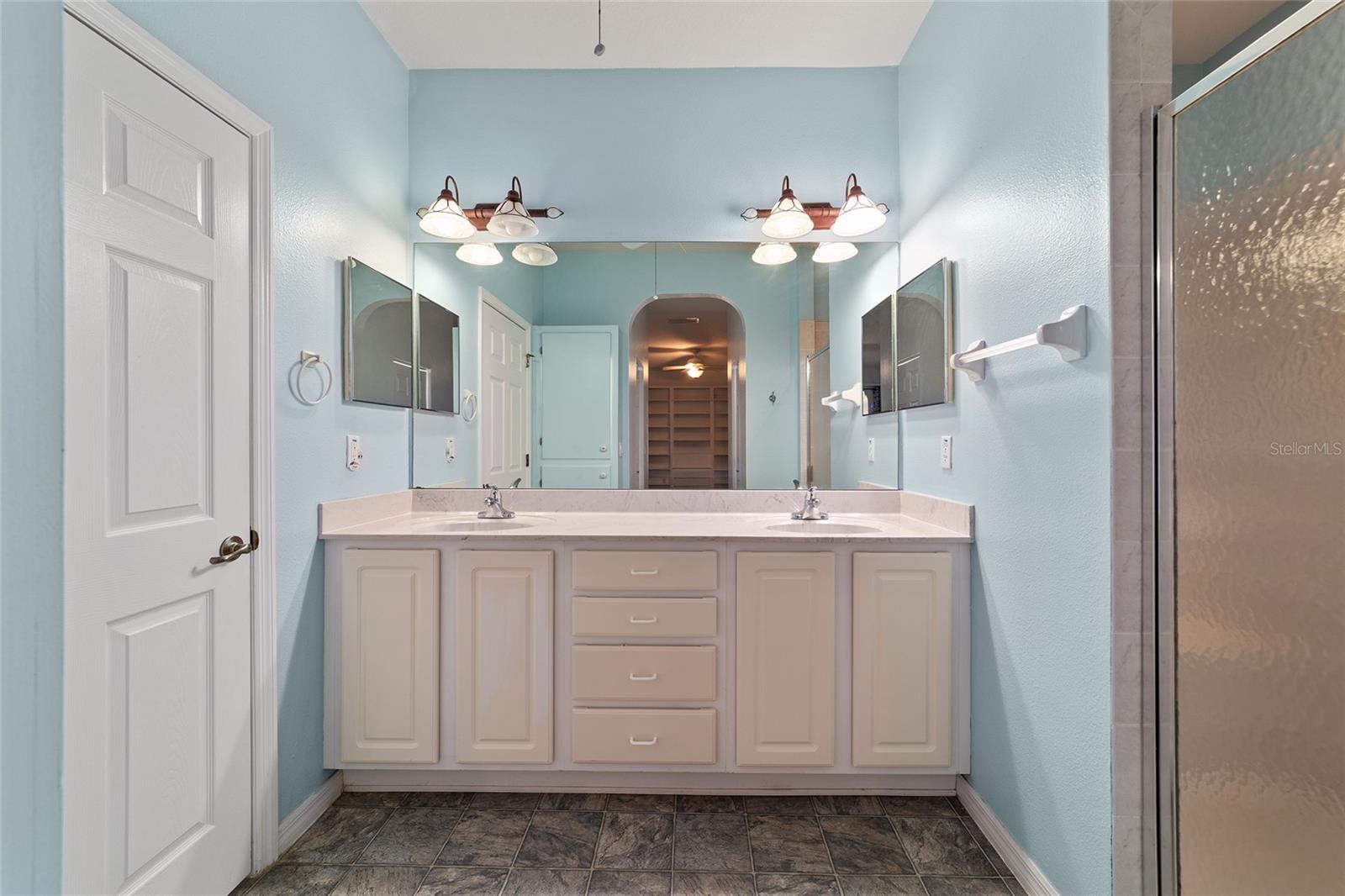 ON TOP OF THE WORLD/CANDLER HILLS EAST PH I UN B - Residential