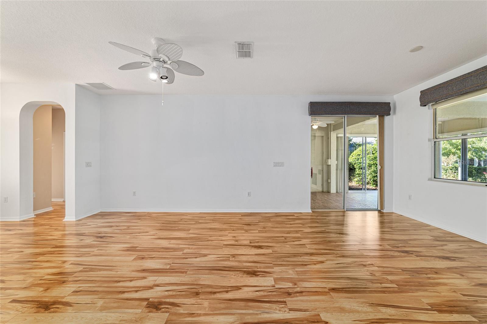 ON TOP OF THE WORLD/CANDLER HILLS EAST PH I UN B - Residential
