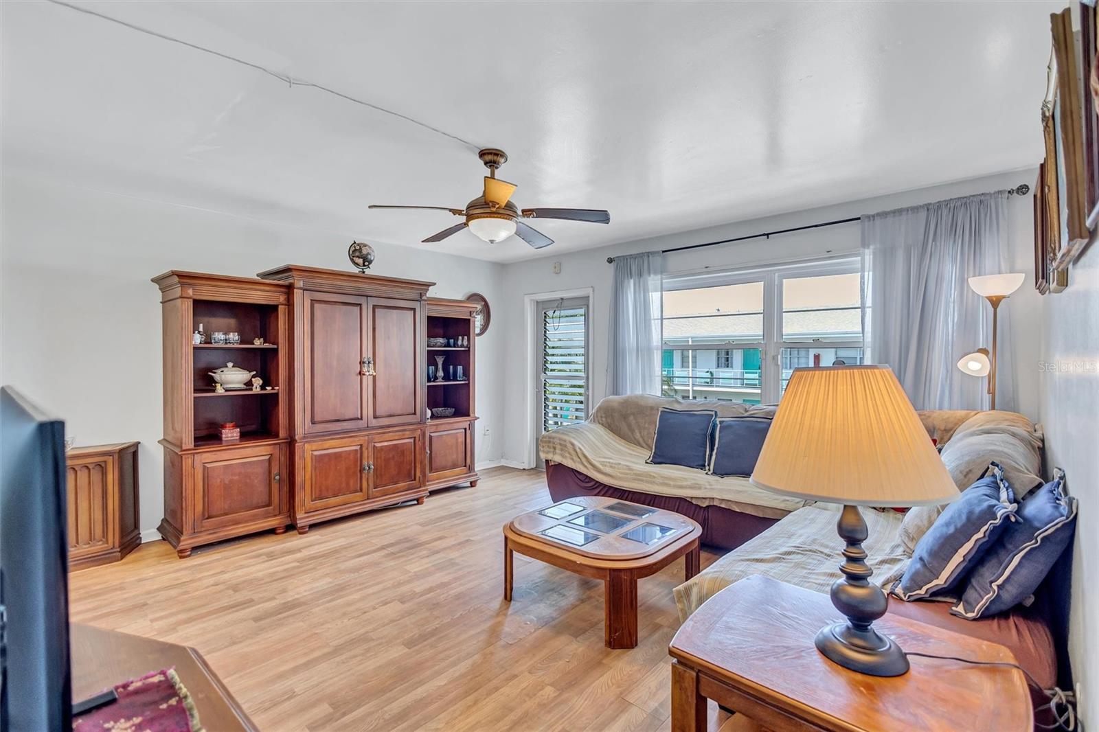 TOWN APTS CONDO - Residential