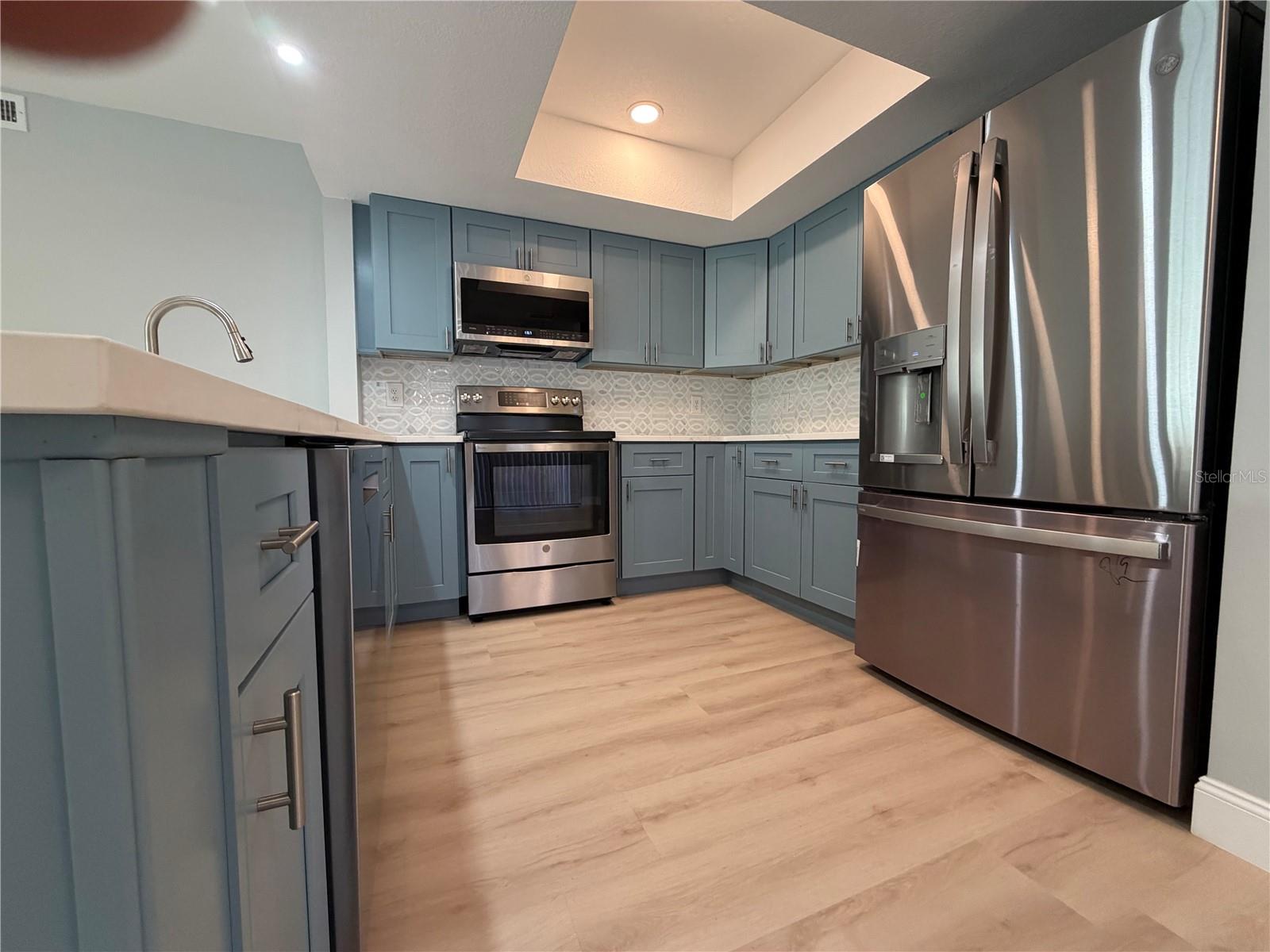 7550 SUNSHINE SKYWAY LANE S P11