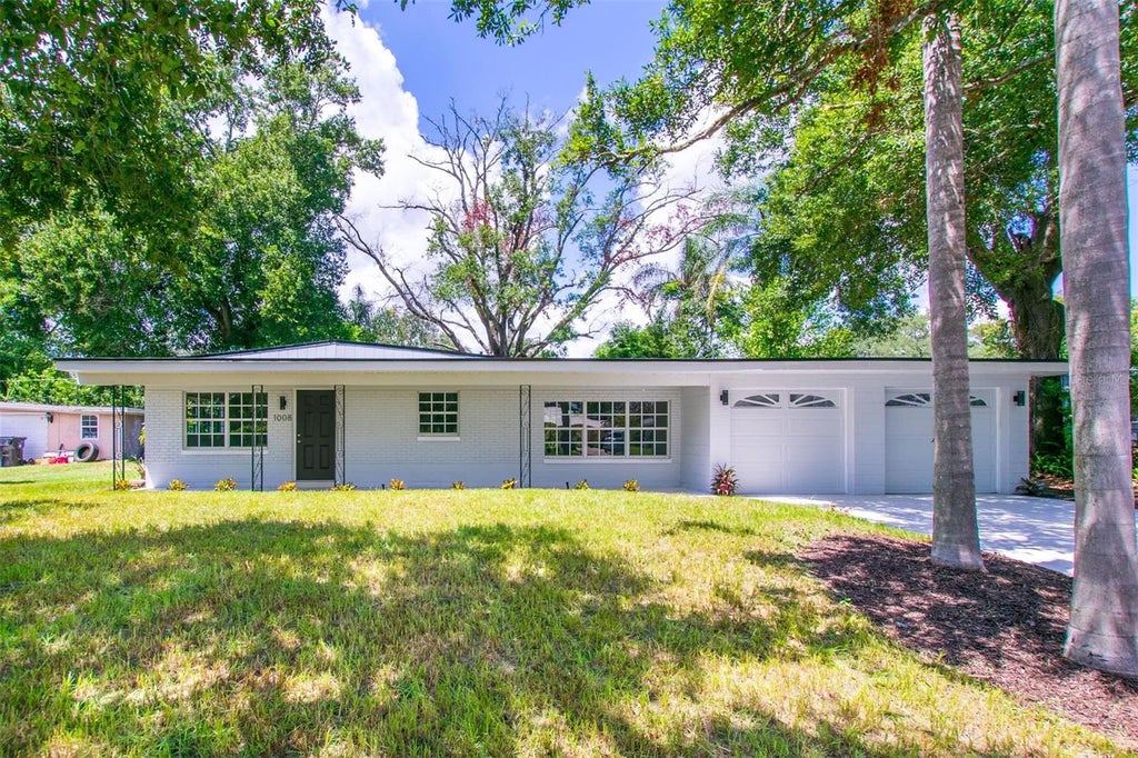 Photo of 1008 Berwyn Road, Orlando, FL 32806 (MLS # O6434500)
