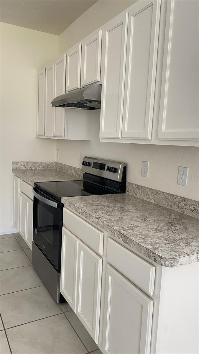 FELTRIM RESERVE - Residential Lease