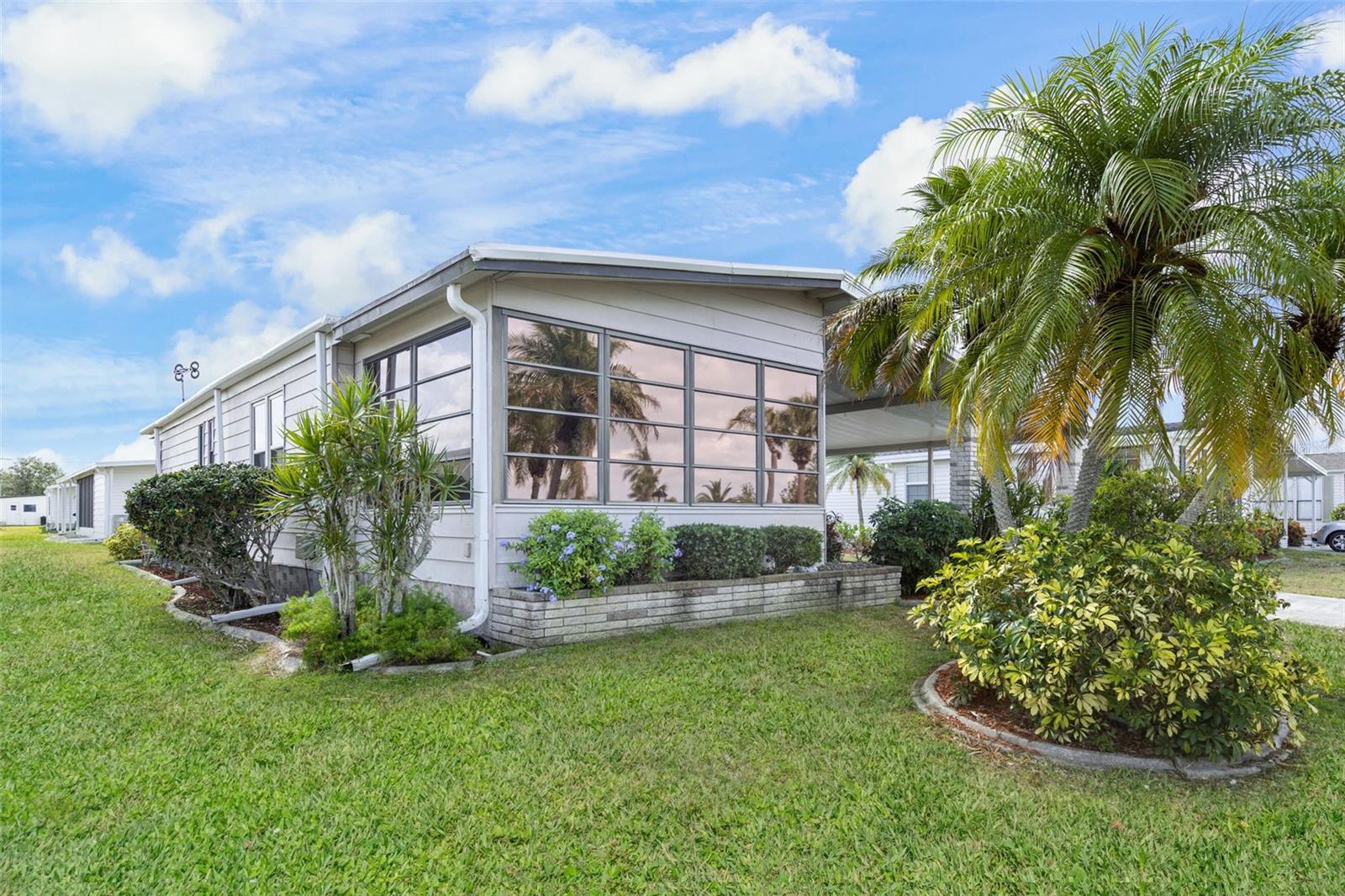 LA CASA MHP CO-OP - Residential