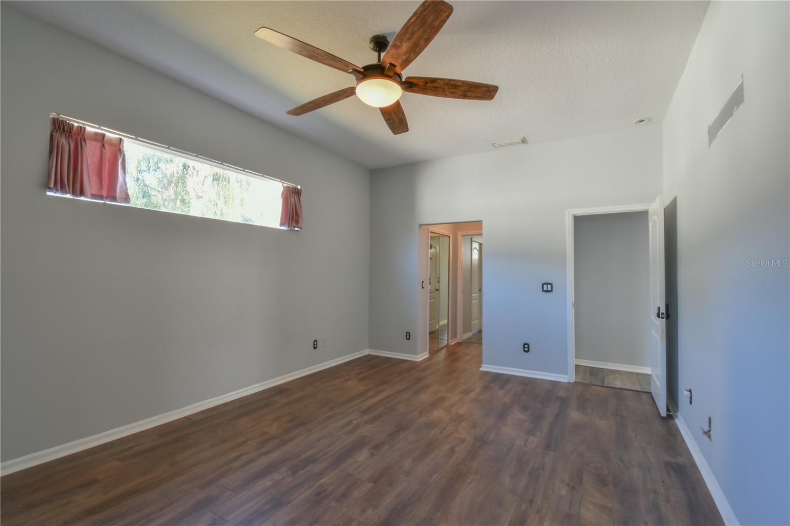 LAKE OLYMPIA CLUB - Residential