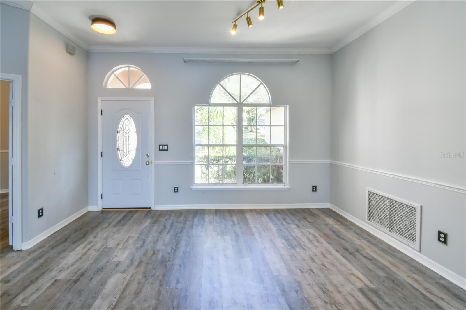 LAKE OLYMPIA CLUB - Residential