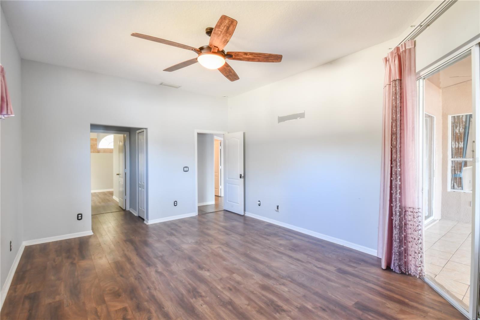 LAKE OLYMPIA CLUB - Residential