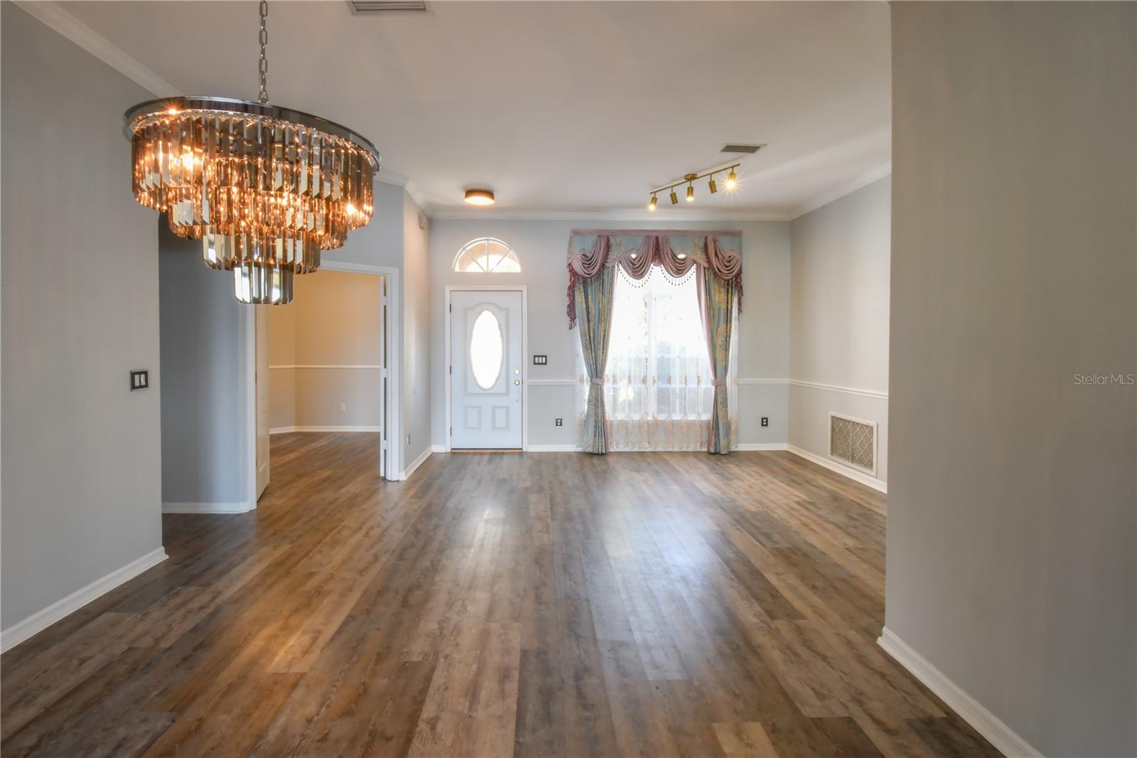 LAKE OLYMPIA CLUB - Residential