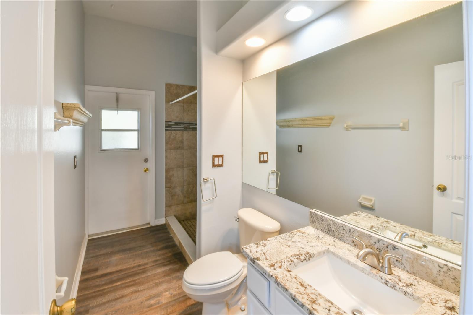 LAKE OLYMPIA CLUB - Residential