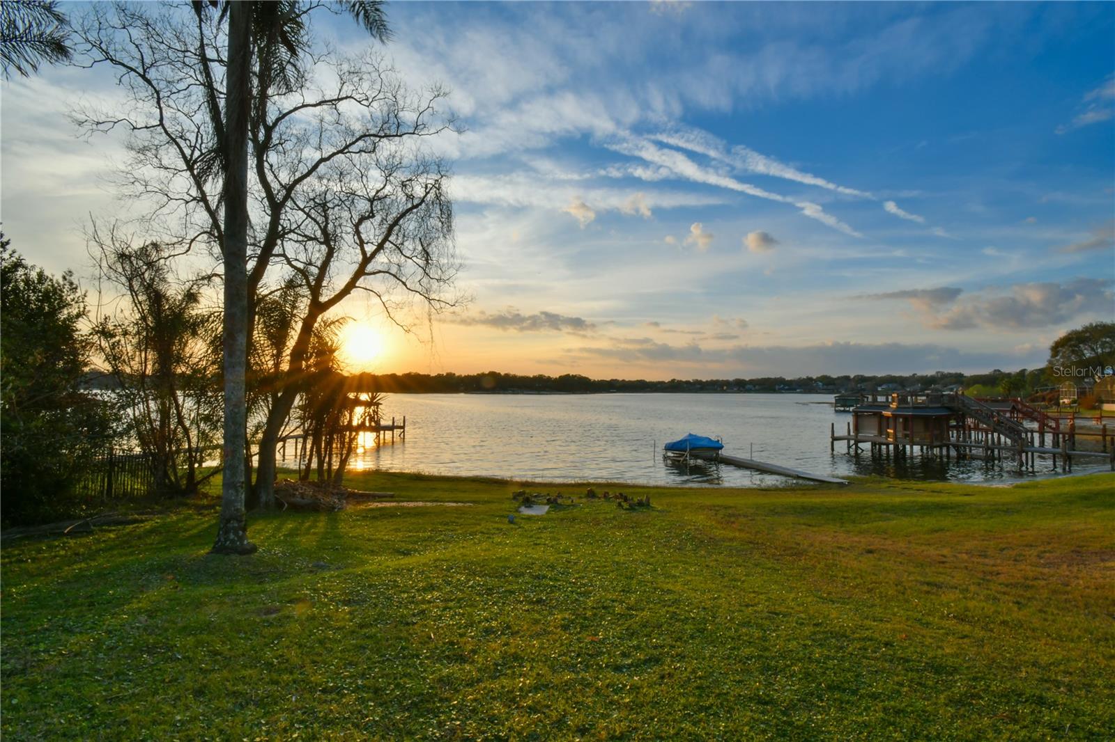 LAKE OLYMPIA CLUB - Residential