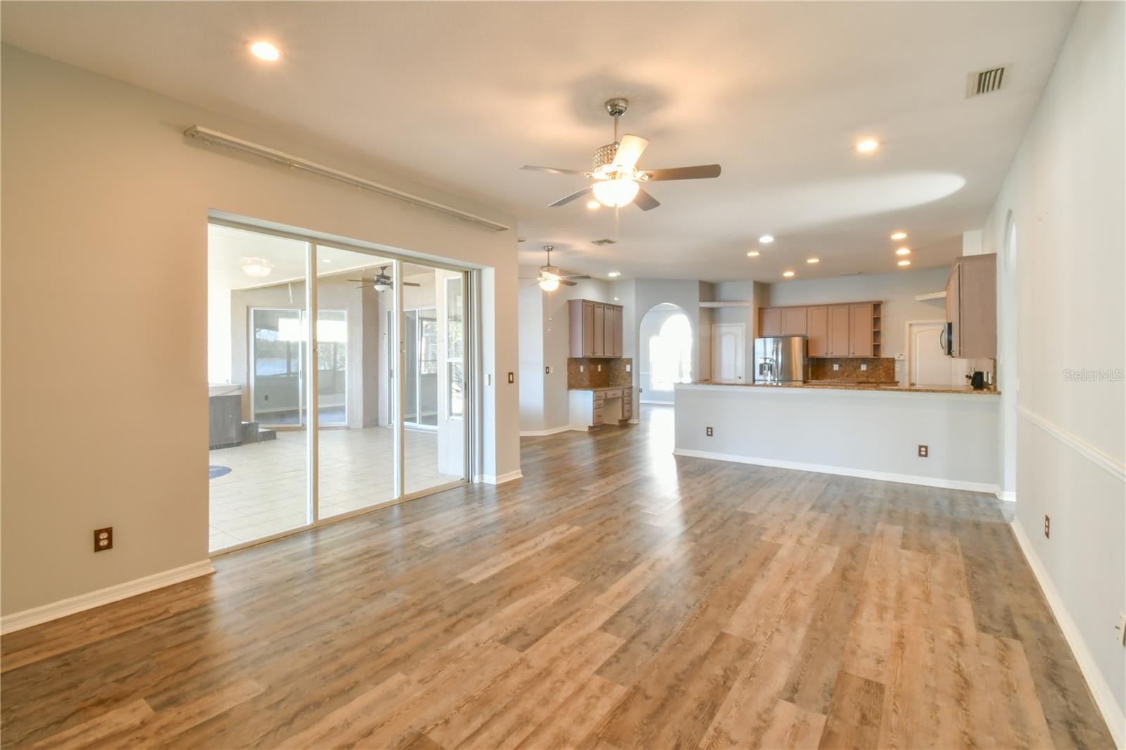 LAKE OLYMPIA CLUB - Residential