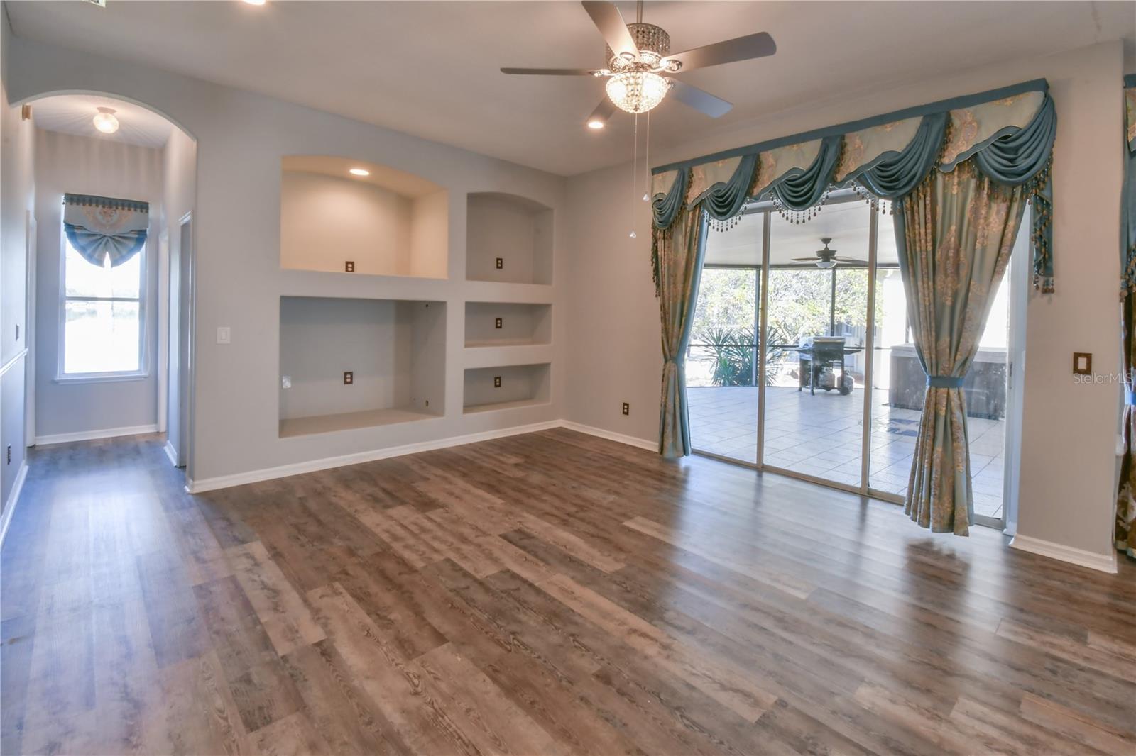 LAKE OLYMPIA CLUB - Residential