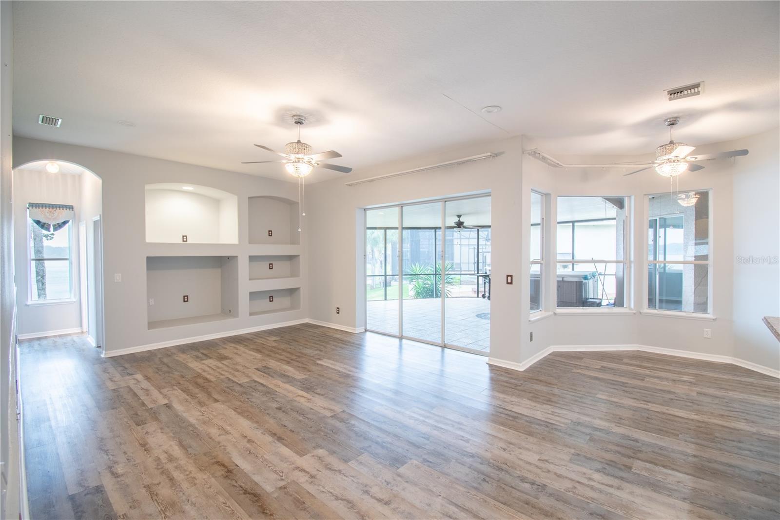 LAKE OLYMPIA CLUB - Residential