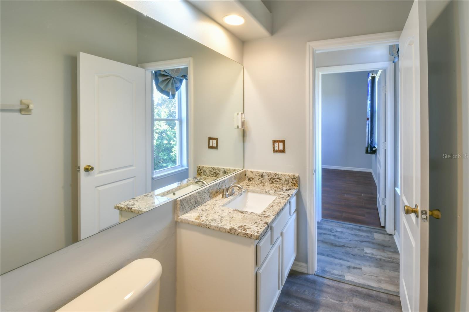 LAKE OLYMPIA CLUB - Residential