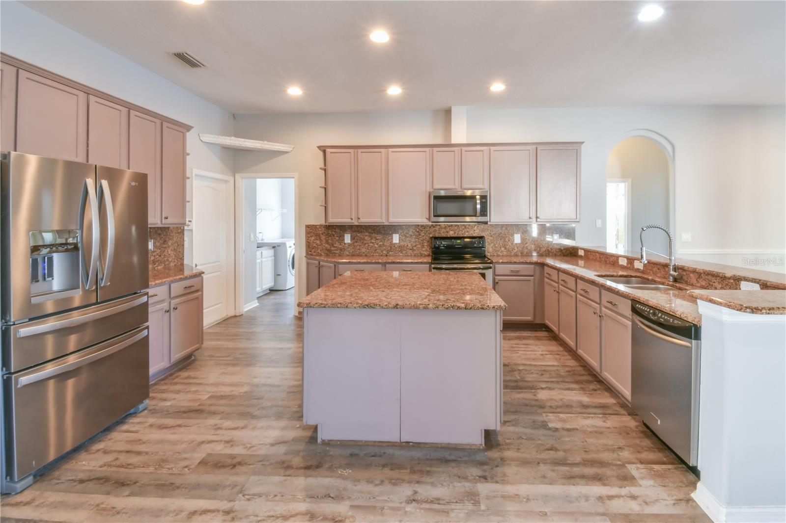 LAKE OLYMPIA CLUB - Residential