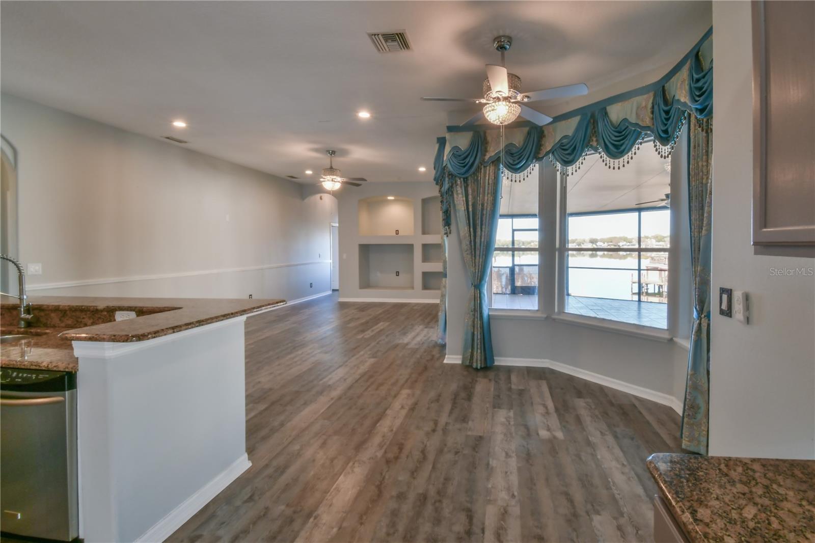 LAKE OLYMPIA CLUB - Residential