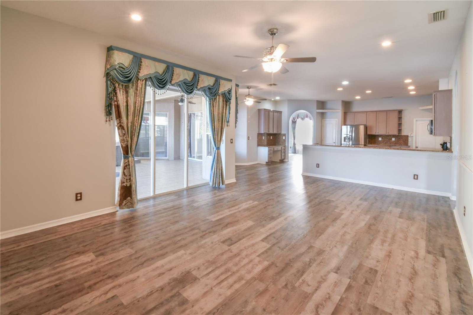 LAKE OLYMPIA CLUB - Residential