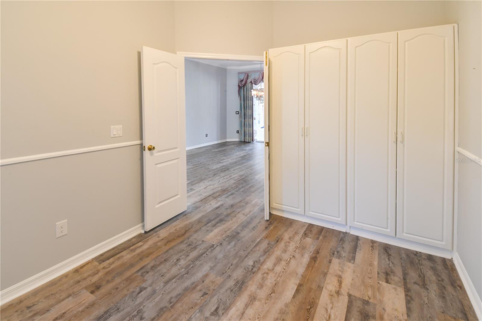 LAKE OLYMPIA CLUB - Residential