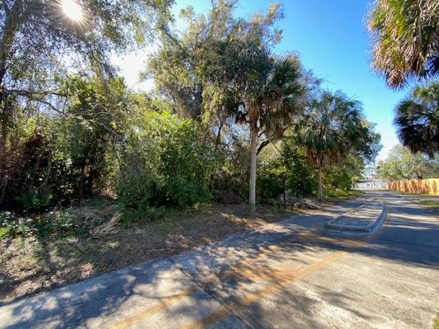 1/2 acre parcel located in a great area. Bicycle path runs adjacent to the parcel along the northern property line. Outside city limits in Seminole County. Minutes to I-4, Downtown Orlando, 2 airports, malls, hospitals and shopping.  Approximately 50 minutes to the beaches and tourist attraction area.