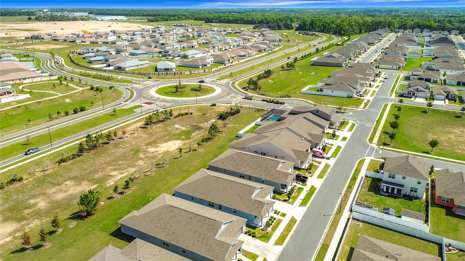 CALESA TOWNSHIP ROAN HILLS PH - Residential