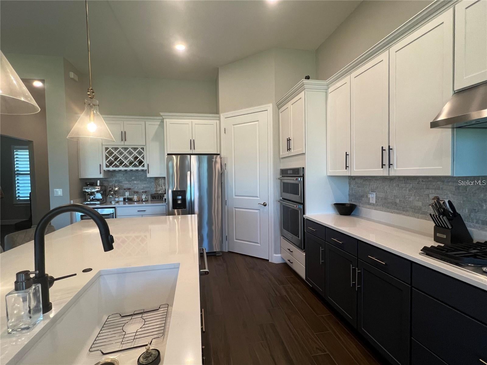 817 SEASCAPE PLACE