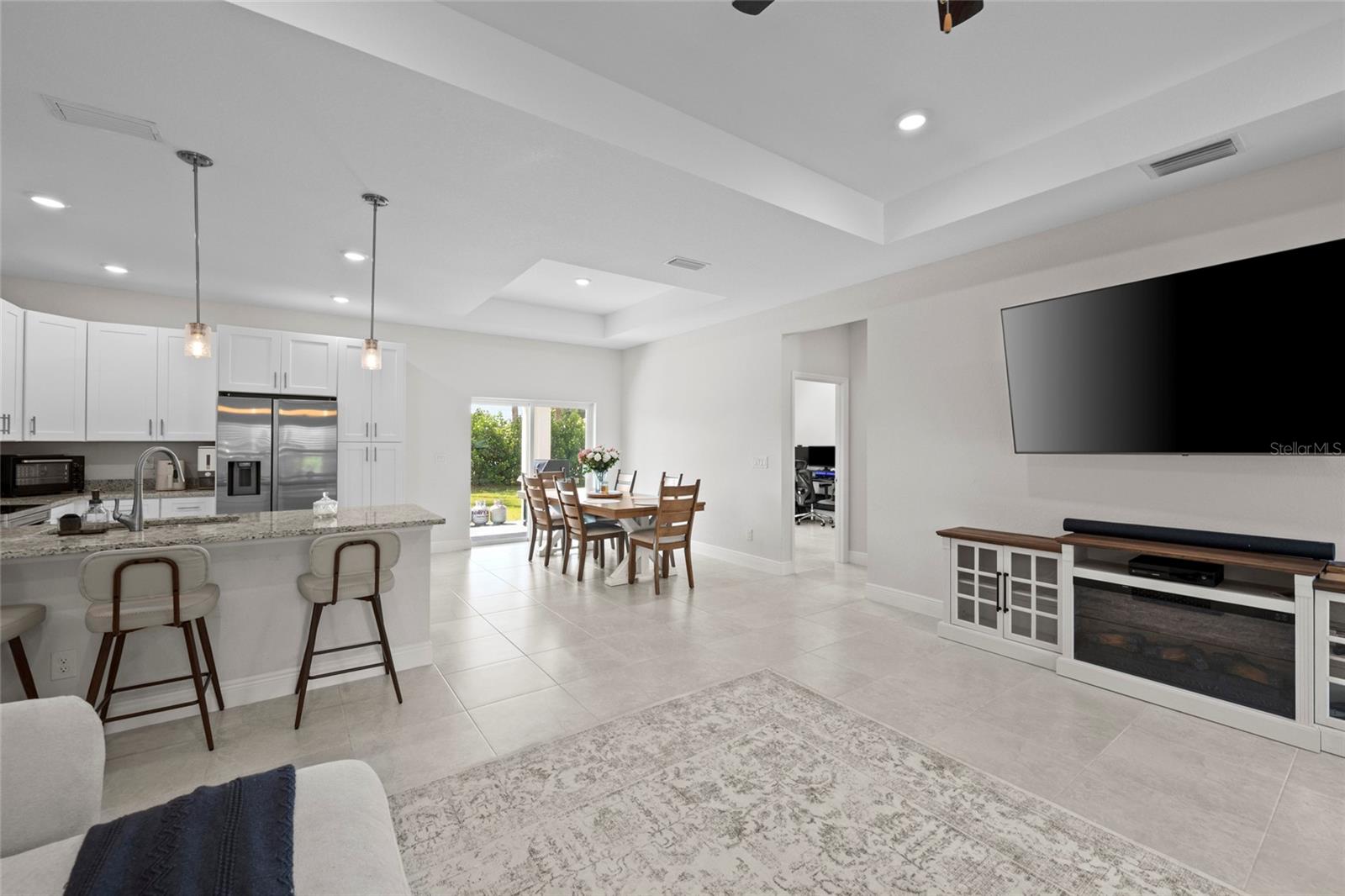 2422 MINCEY TERRACE
