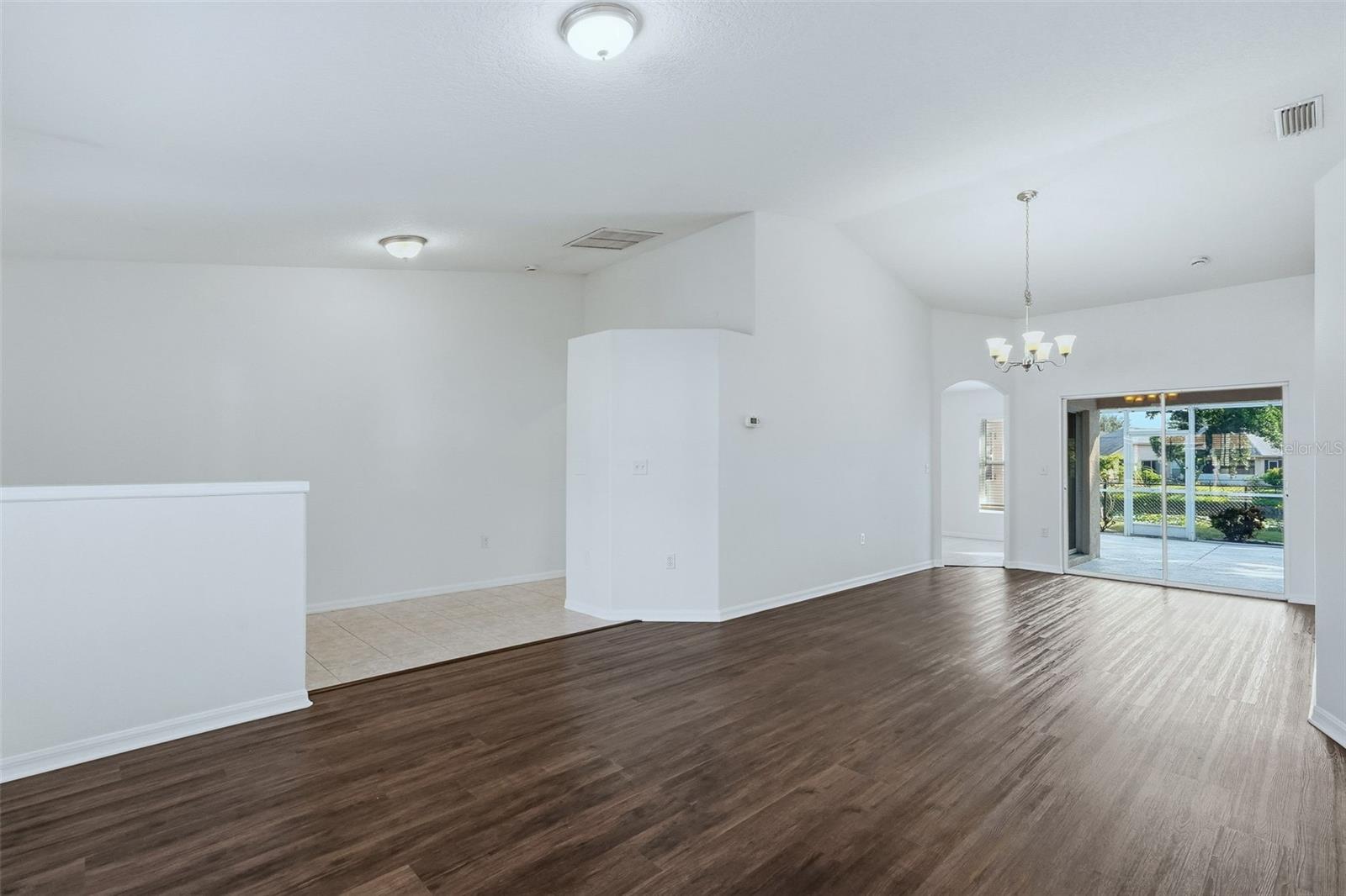 BRIARWOOD - Residential