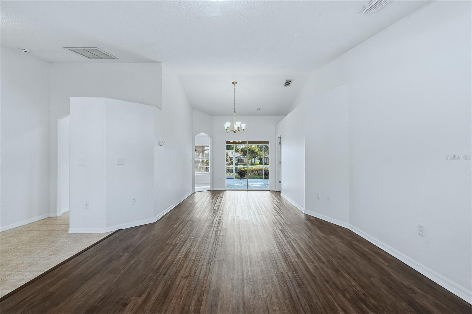 BRIARWOOD - Residential