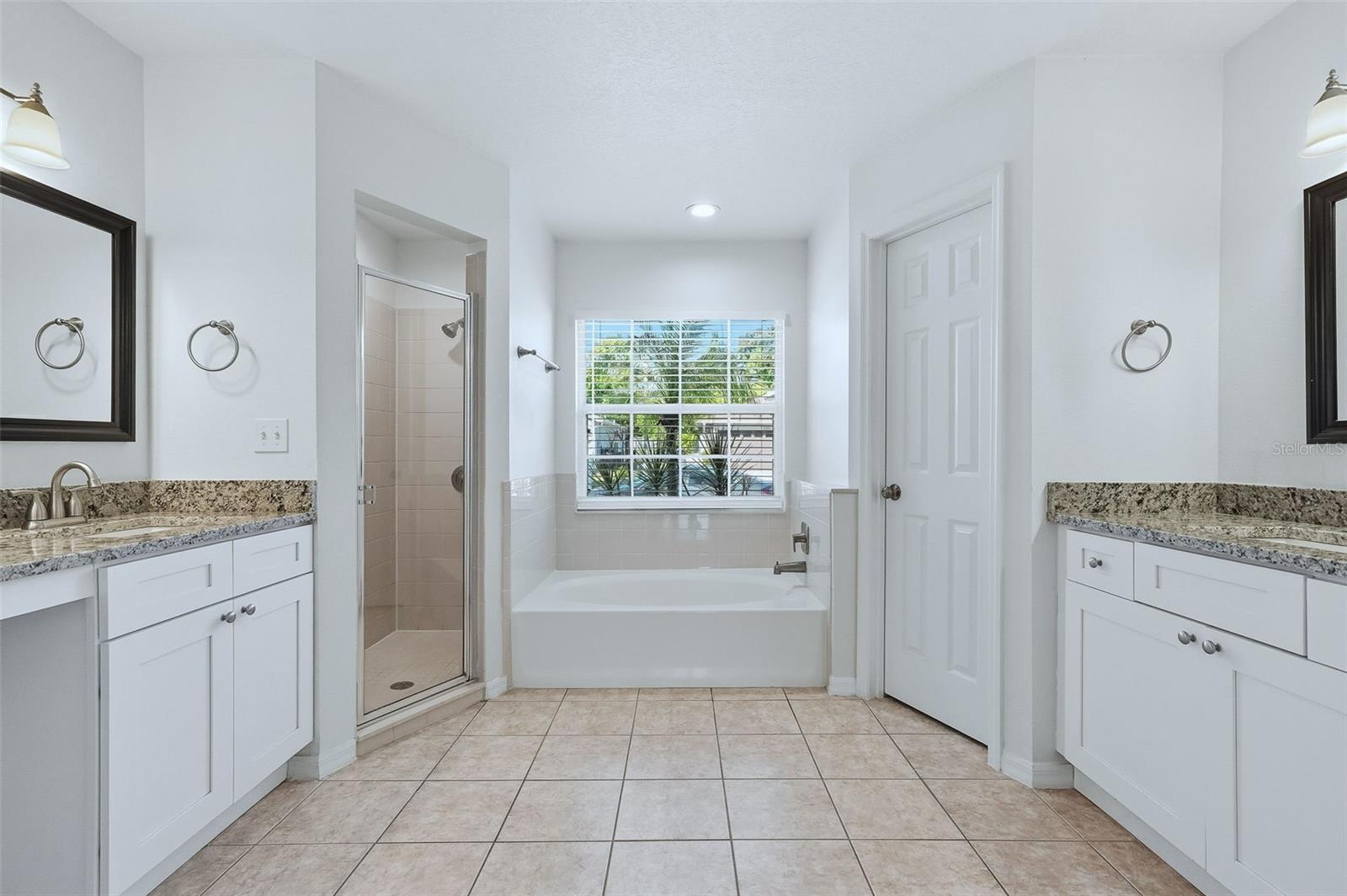 BRIARWOOD - Residential