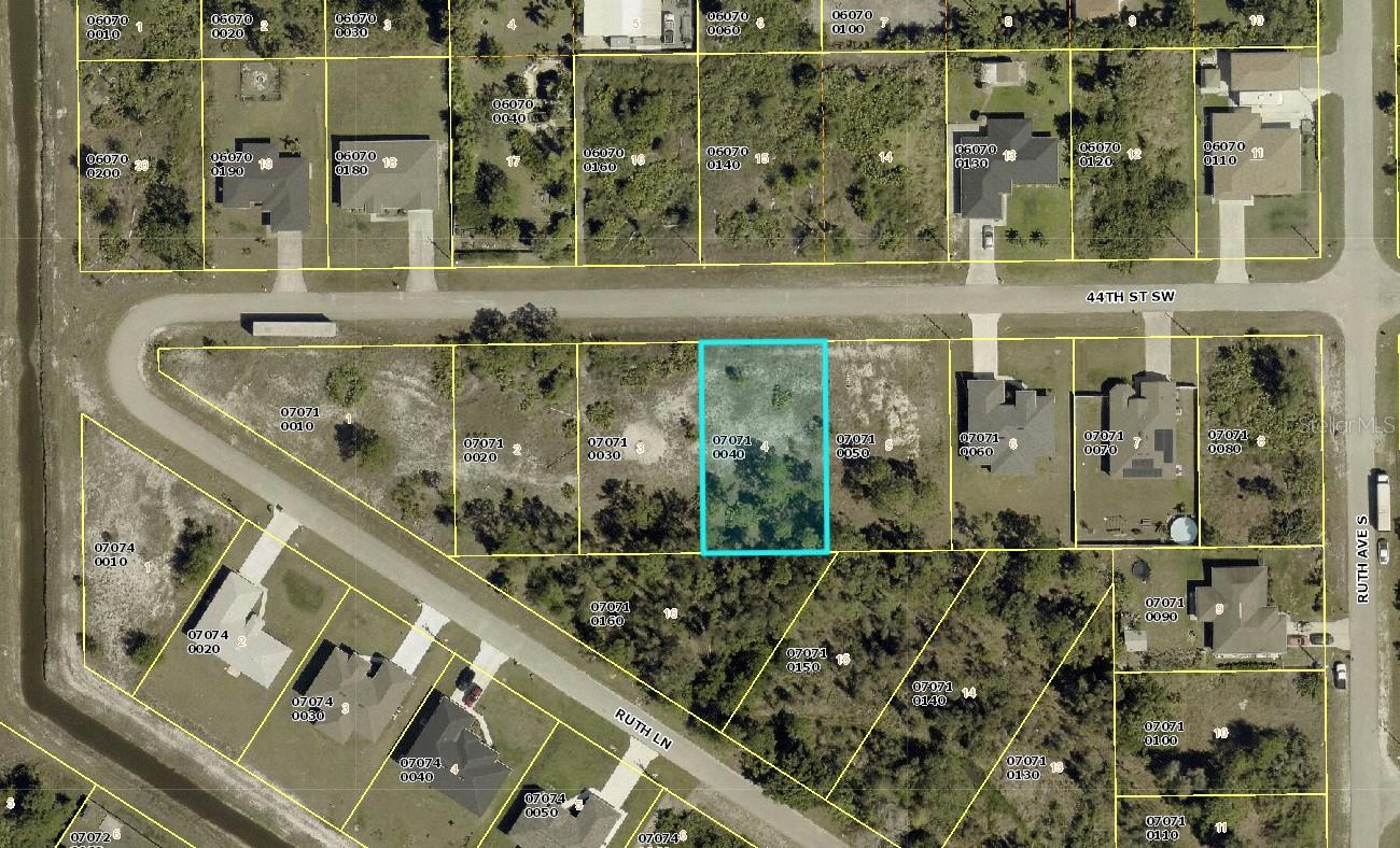 LEHIGH ACRES - Land