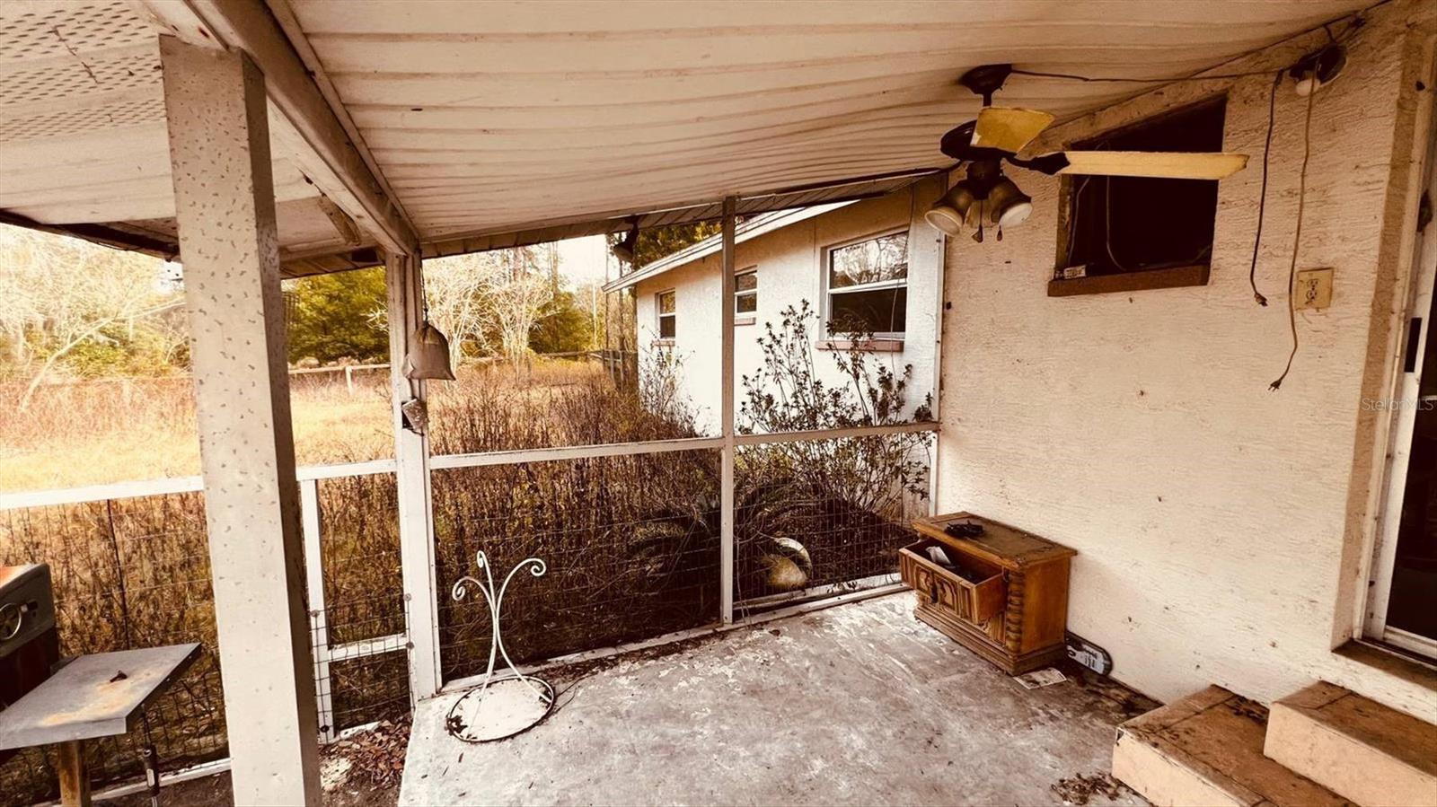 RAINBOW LAKES ESTATE - Residential