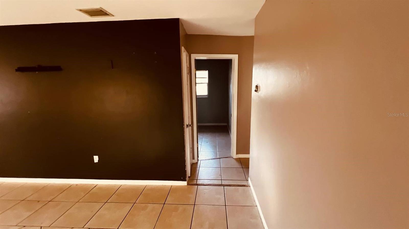 RAINBOW LAKES ESTATE - Residential