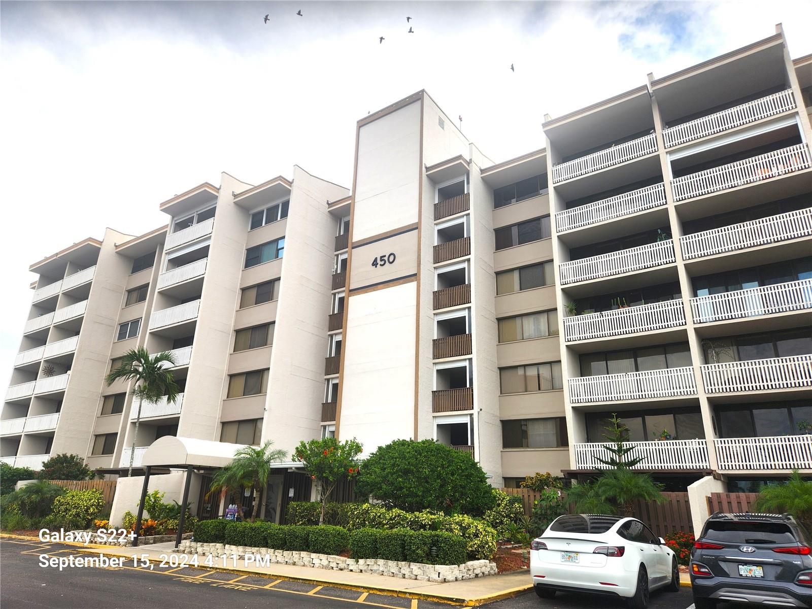 TREASURE ISLAND TENNIS & YACHT CLUB - Residential Lease